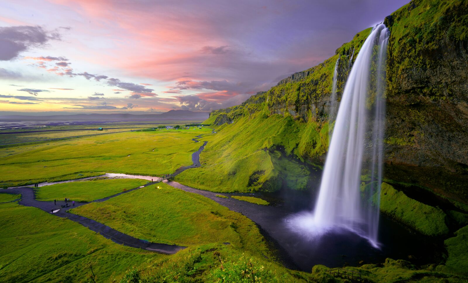 Iceland road view 1