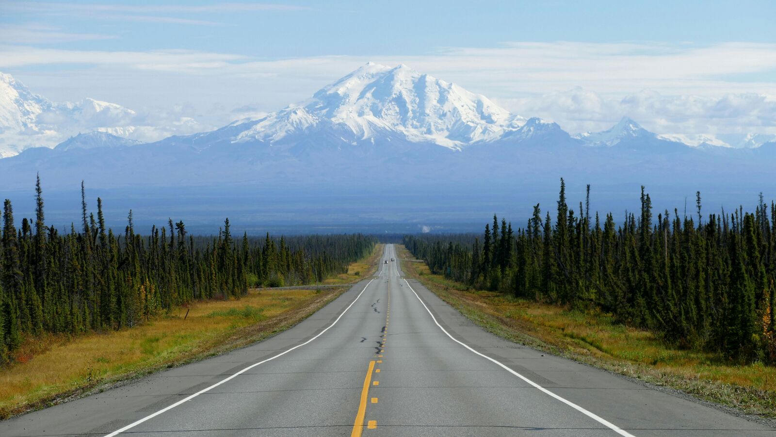 Dalton Highway Arctic Wilderness Drive scenic driving route in USA — photo 3