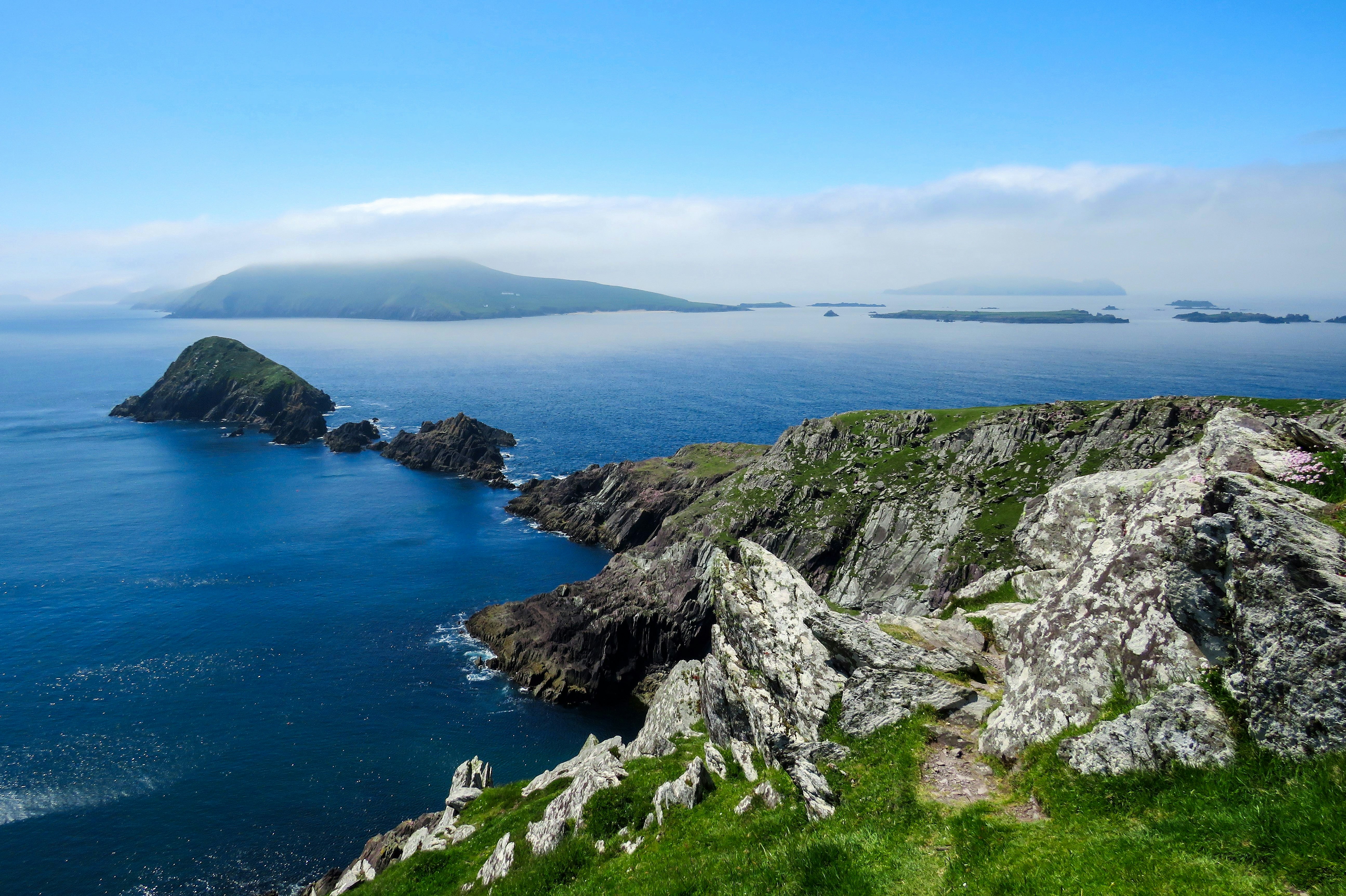 Dingle Peninsula Drive scenic driving route in Ireland — photo 3