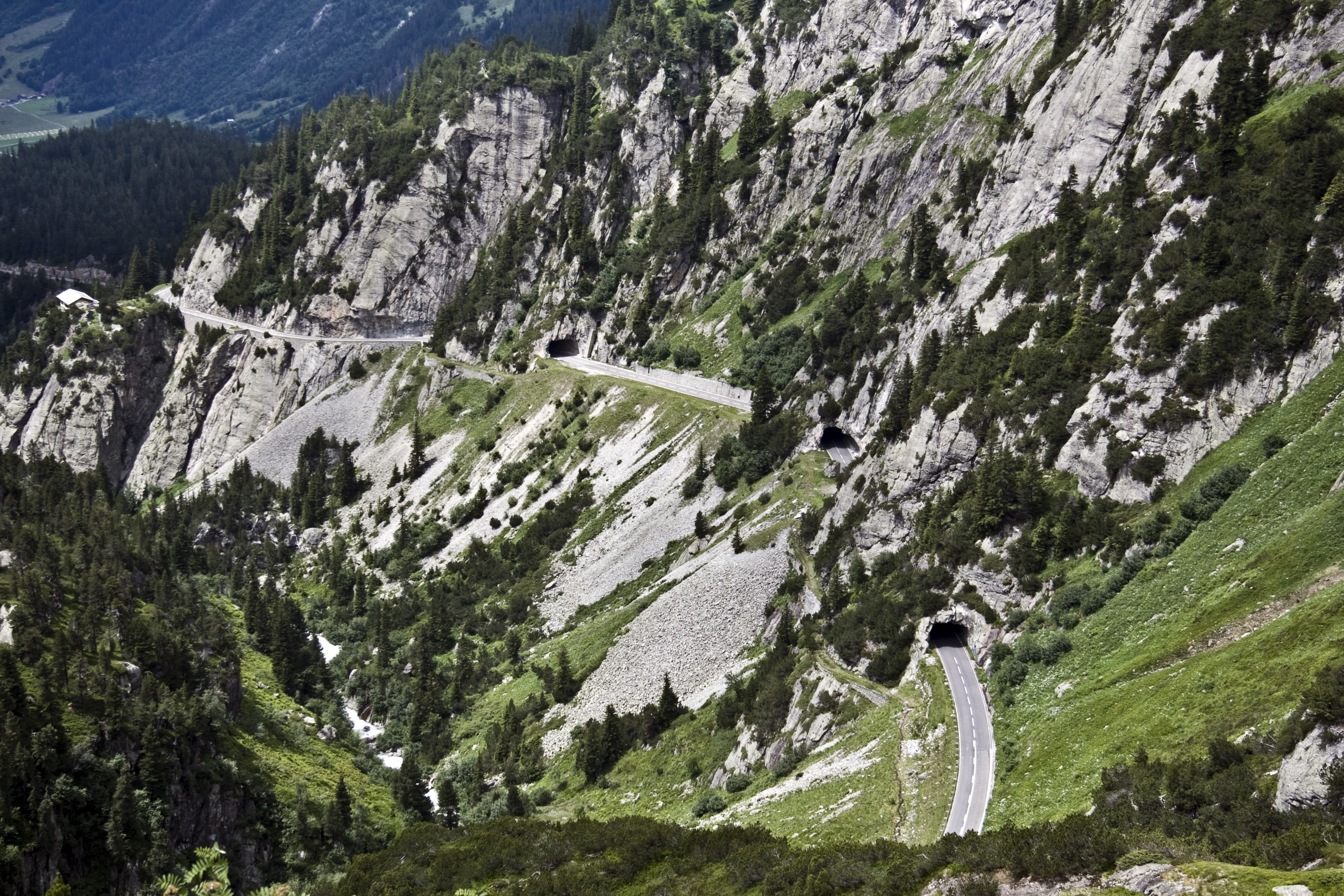 Route Napoléon scenic driving route in France — photo 2