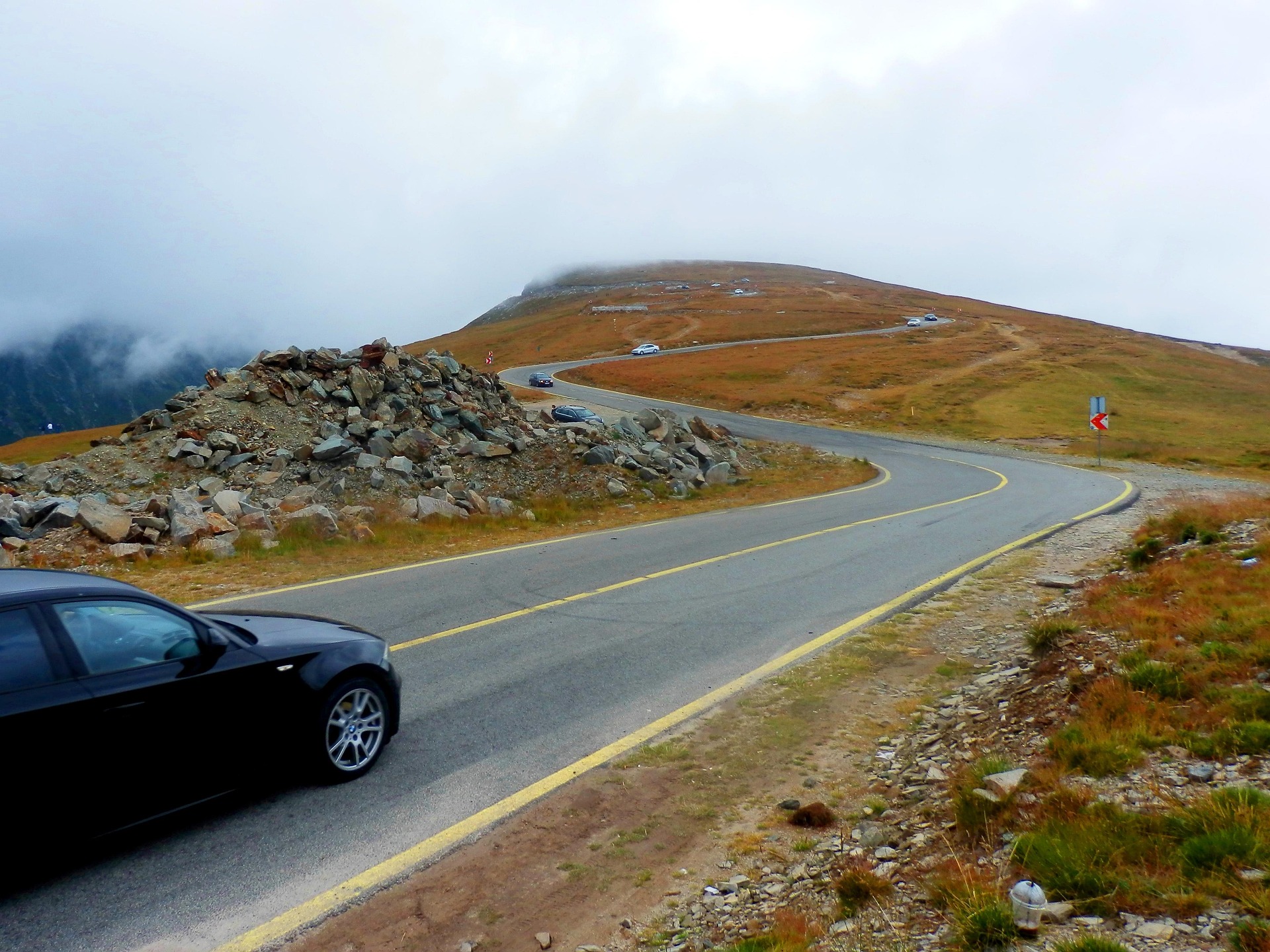 Transalpina Scenic Drive – Romania’s Highest Mountain Road Through the Carpathians scenic driving route in Romania — photo 2