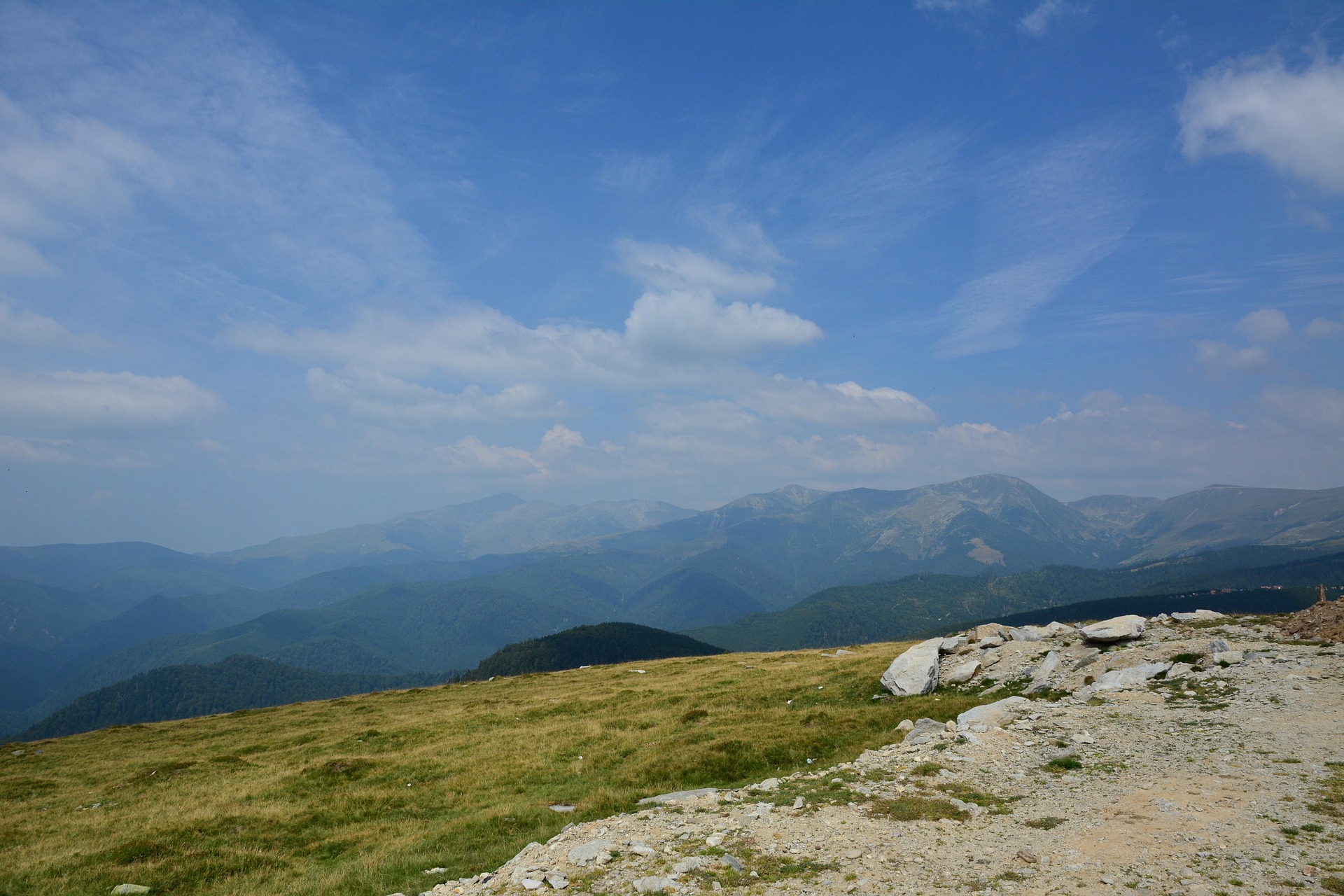Transalpina Scenic Drive – Romania’s Highest Mountain Road Through the Carpathians scenic driving route in Romania — photo 3