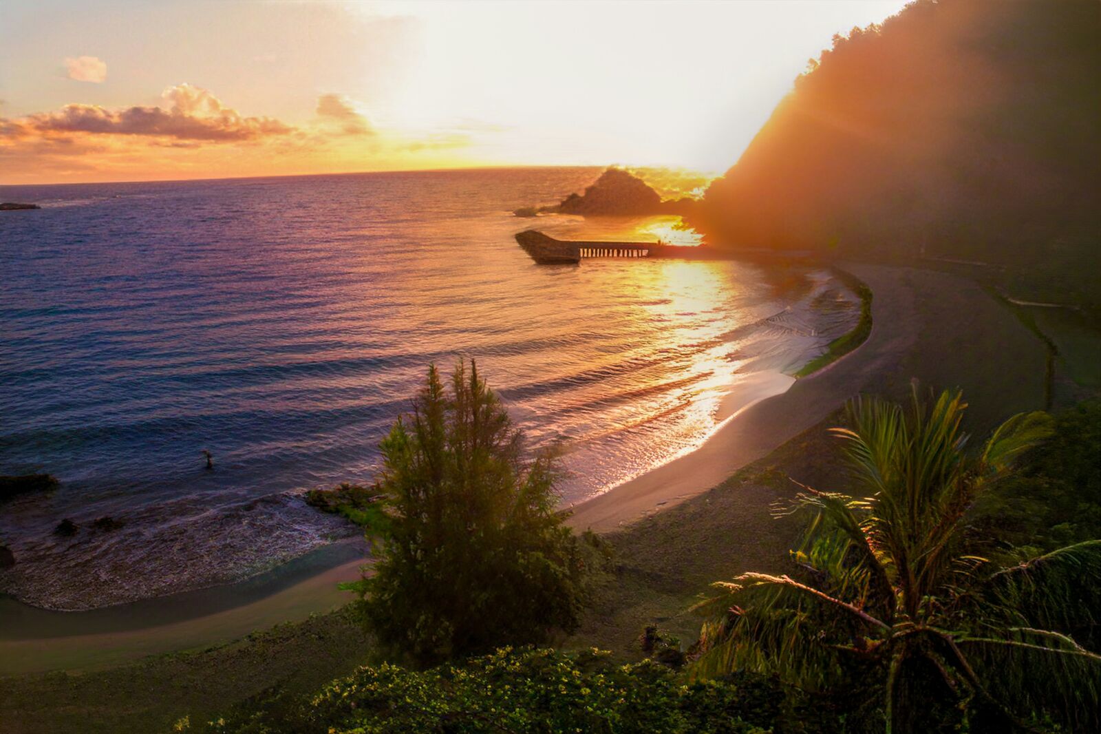 Hana Highway Tropical Scenic Drive scenic driving route in USA — photo 2