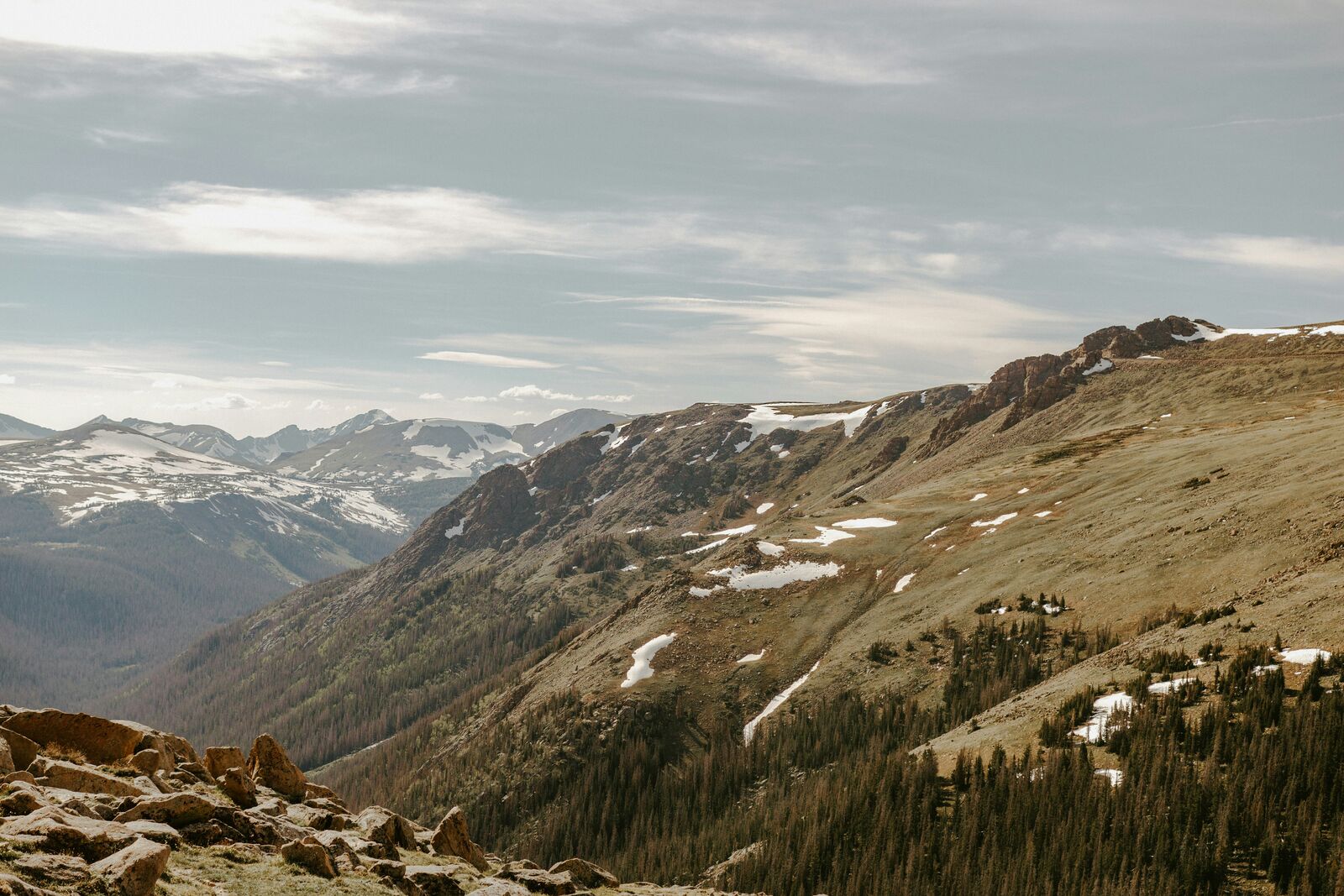 Trail Ridge Road High Alpine Scenic Drive scenic driving route in USA — photo 3