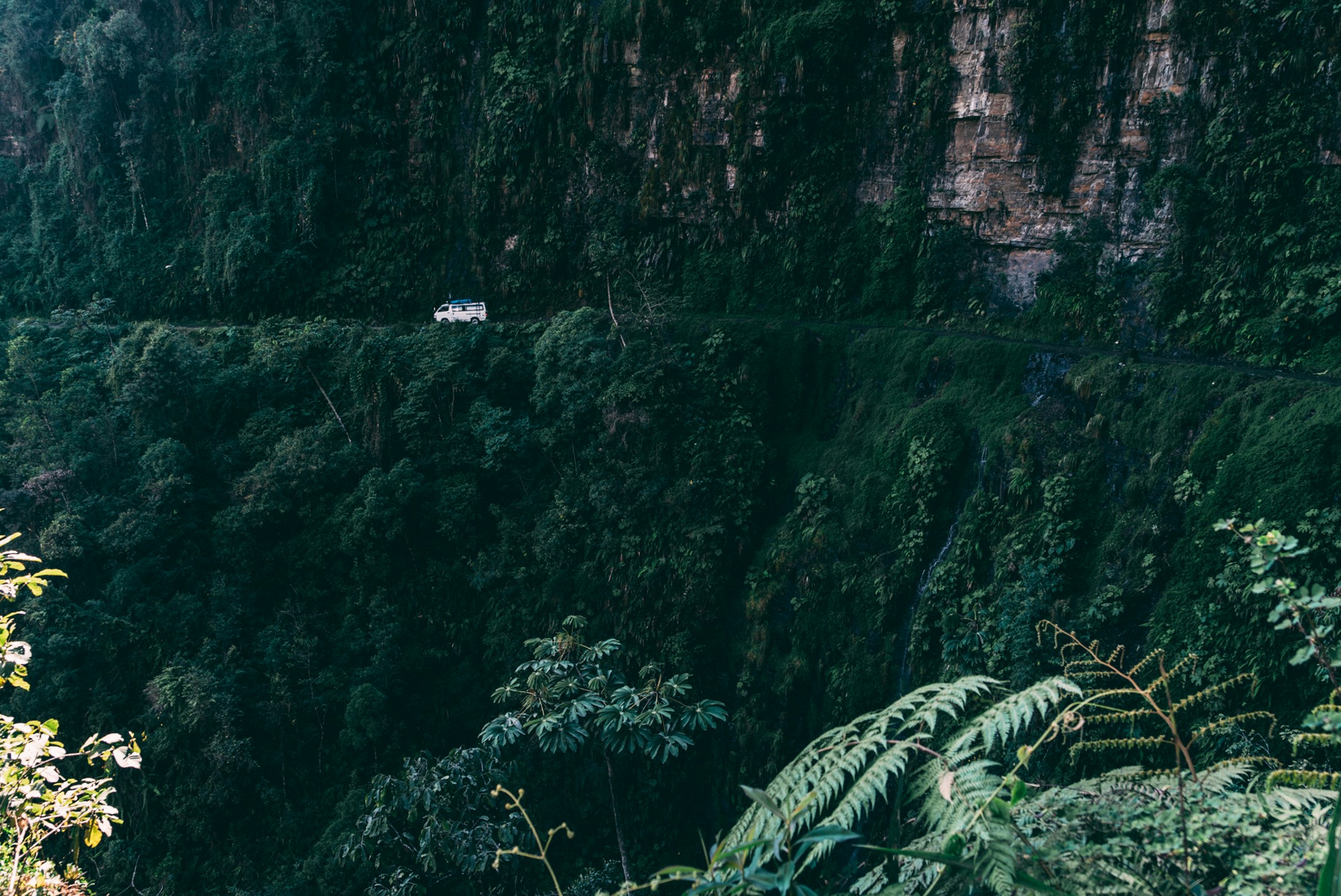 Yungas Death Road Mountain Pass Drive scenic driving route in Bolivia — photo 2