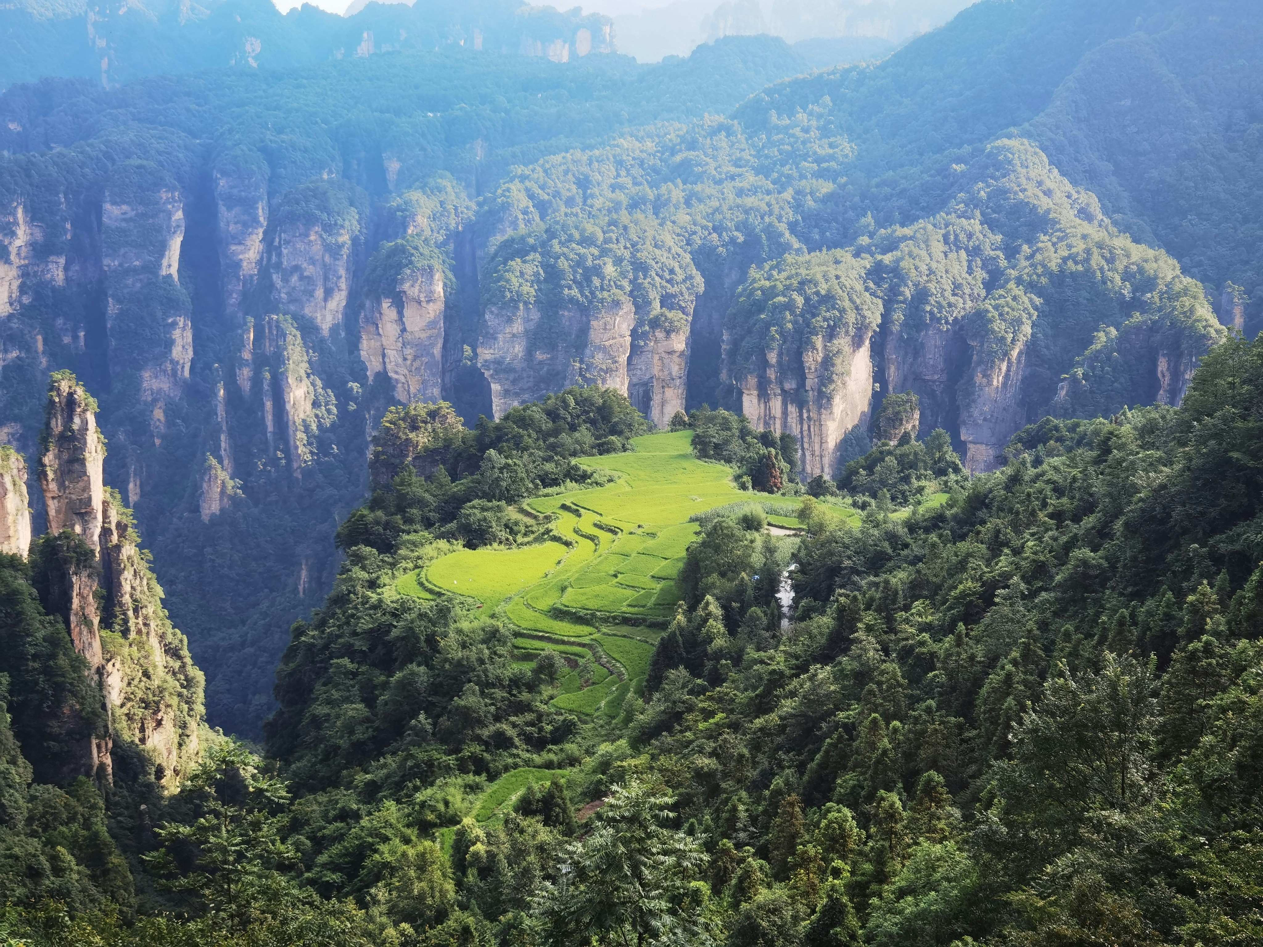 Zhangjiajie Scenic Mountain Road Drive scenic driving route in China