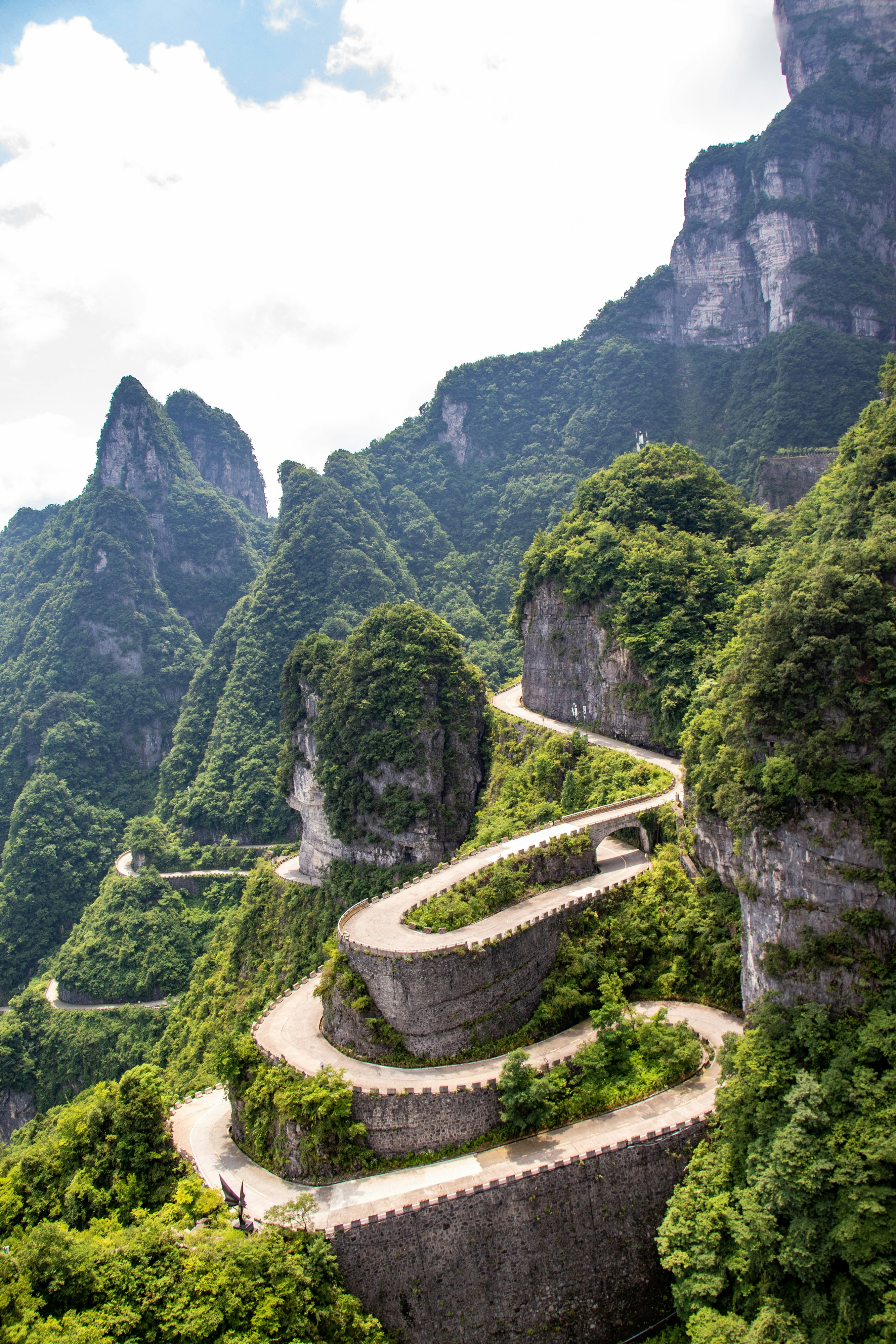 Zhangjiajie Scenic Mountain Road Drive scenic driving route in China — photo 3
